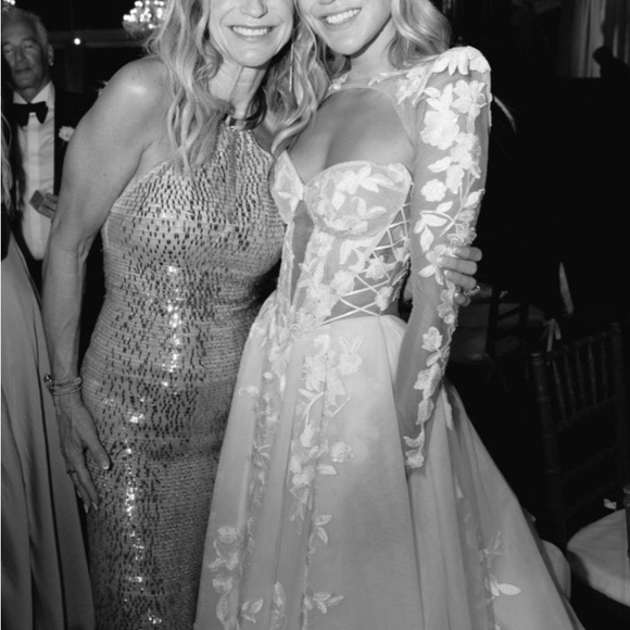 Formal Evening Gown. Kaufman Franco. Original price $8,000. - Picture 2 of 3